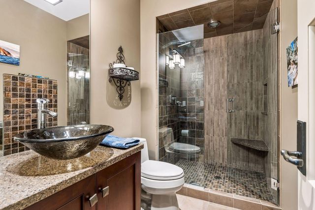 18083 Bearpath Trail, Eden Prairie, MN 55347