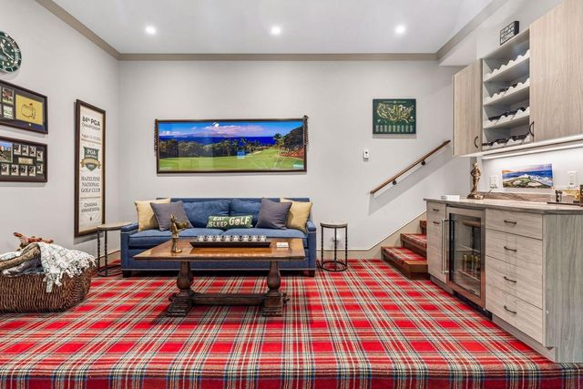18083 Bearpath Trail, Eden Prairie, MN 55347