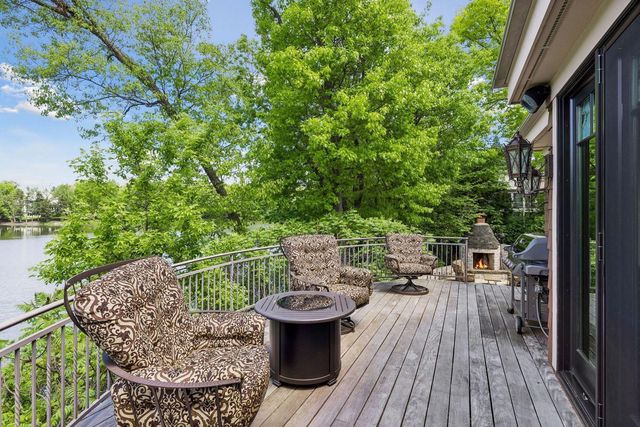 18083 Bearpath Trail, Eden Prairie, MN 55347