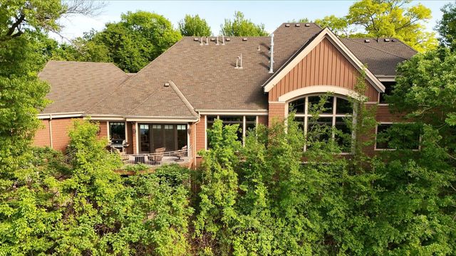 18083 Bearpath Trail, Eden Prairie, MN 55347