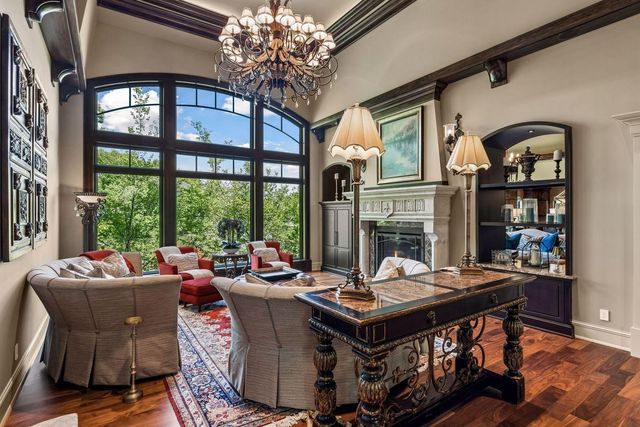 18083 Bearpath Trail, Eden Prairie, MN 55347