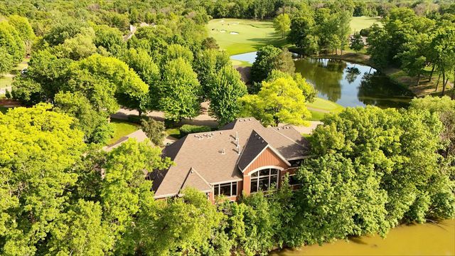 18083 Bearpath Trail, Eden Prairie, MN 55347