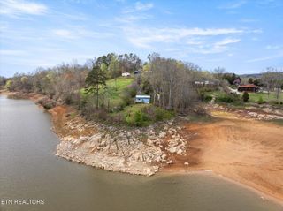 1429 Rocky Summit Rd, Bean Station, TN 37708