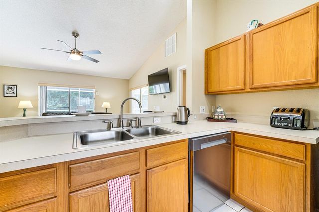 630 THOUSAND OAKS BOULEVARD, Davenport, FL 33896