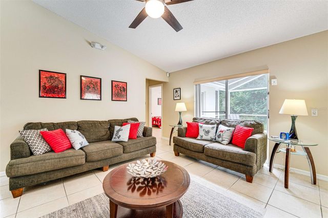 630 THOUSAND OAKS BOULEVARD, Davenport, FL 33896