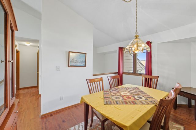 5618 Linden Circle, Johnston, IA 50131