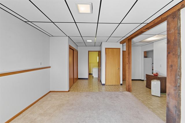 5618 Linden Circle, Johnston, IA 50131