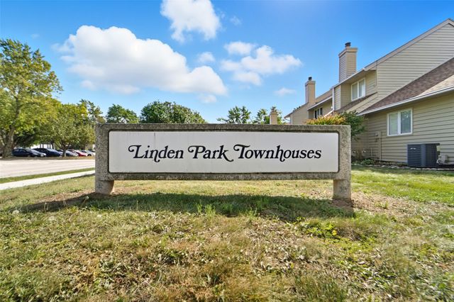 5618 Linden Circle, Johnston, IA 50131