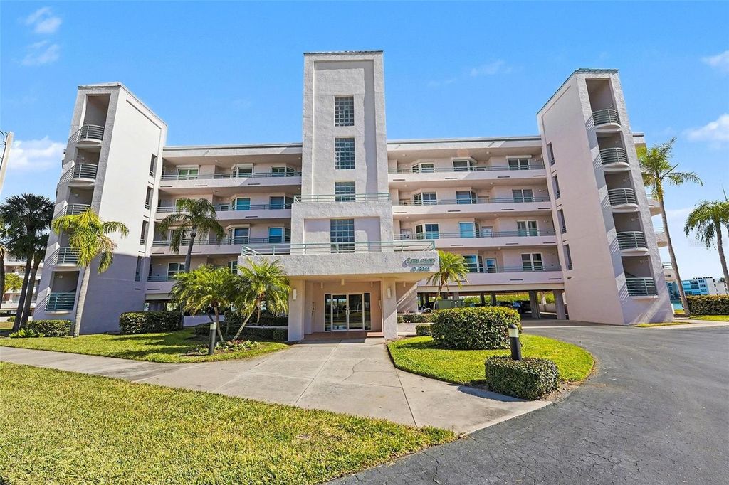 8021 SAILBOAT KEY BOULEVARD S 304, St Pete Beach, FL 33707