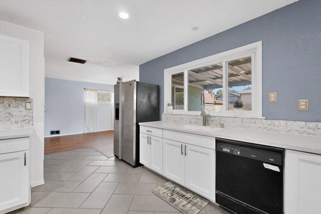 9715 Toltec Road NE, Albuquerque, NM 87111