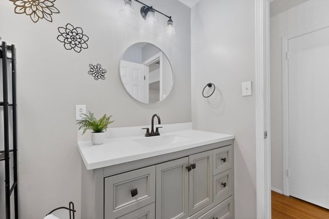 9715 Toltec Road NE, Albuquerque, NM 87111
