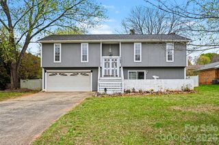 208 McGregor Road, Gastonia, NC 28056