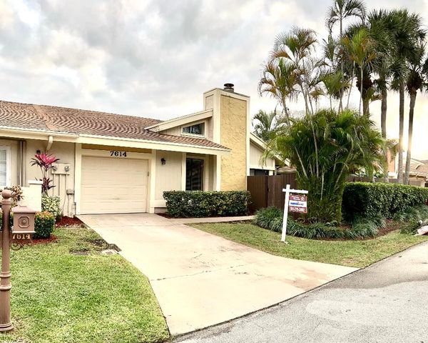 7614 Sierra Terrace W, Boca Raton, FL 33433