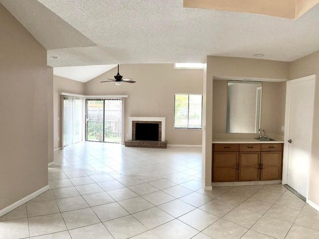 7614 Sierra Terrace W, Boca Raton, FL 33433