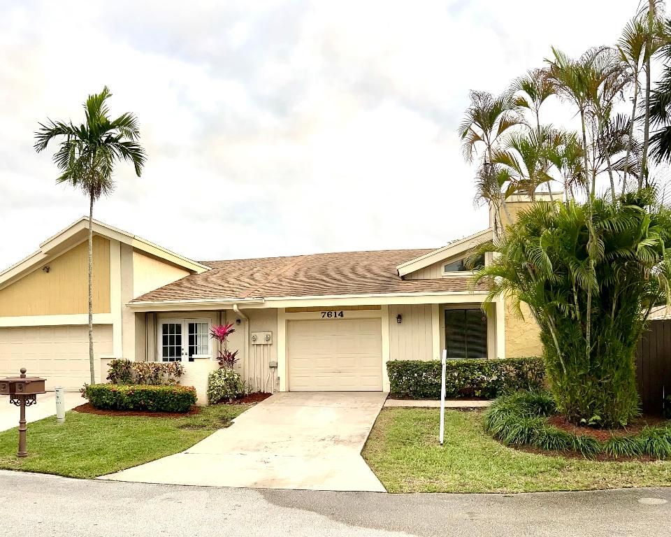 7614 Sierra Terrace W, Boca Raton, FL 33433