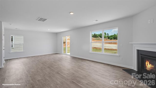 667 13th Avenue Drive NE, Hickory, NC 28601