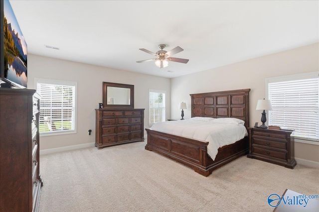 5018 Patriot Park Circle, Owens Cross Roads, AL 35763