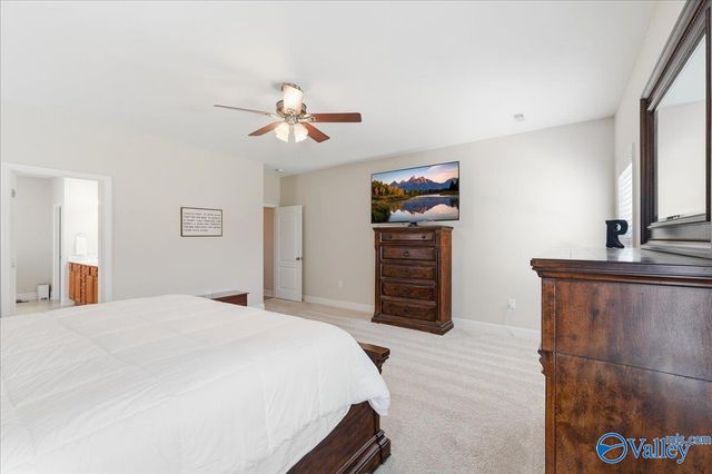 5018 Patriot Park Circle, Owens Cross Roads, AL 35763