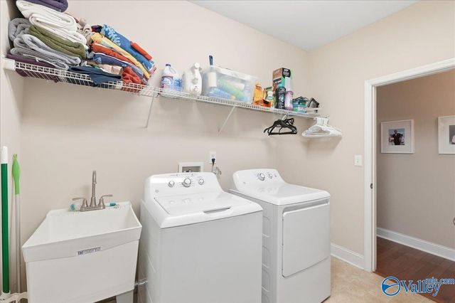 5018 Patriot Park Circle, Owens Cross Roads, AL 35763