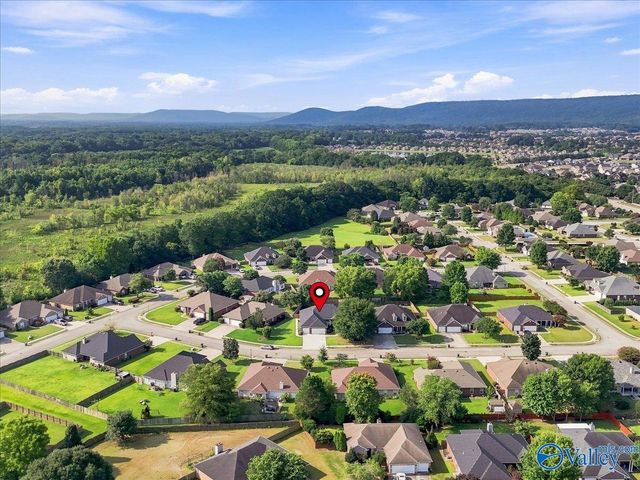 5018 Patriot Park Circle, Owens Cross Roads, AL 35763