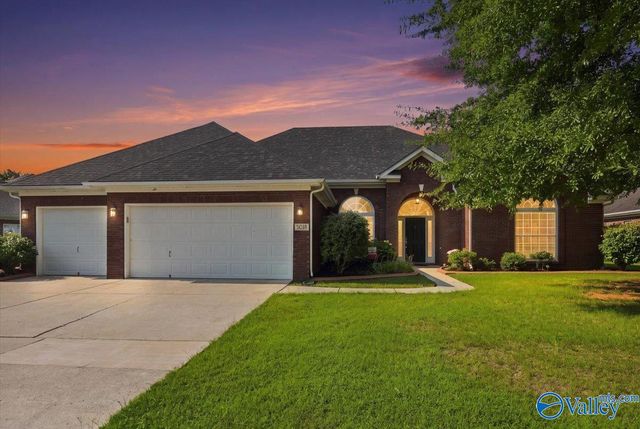 5018 Patriot Park Circle, Owens Cross Roads, AL 35763