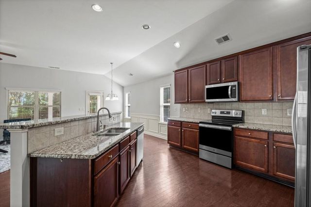 148 Cornerstone Circle, Woodstock, GA 30188