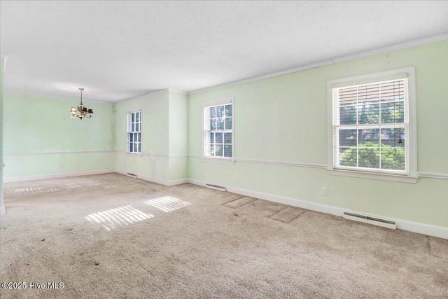 2102 Hardee Road, Kinston, NC 28504