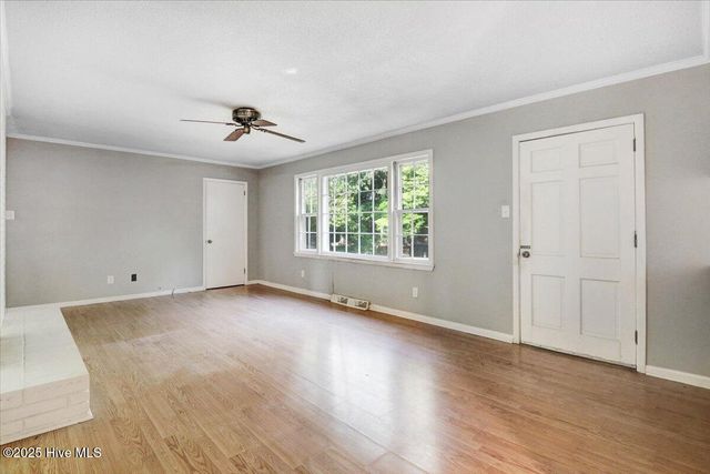 2102 Hardee Road, Kinston, NC 28504
