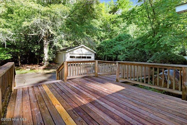 2102 Hardee Road, Kinston, NC 28504