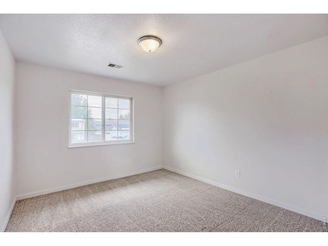 4652 Carlsbad Dr, Greeley, CO 80634