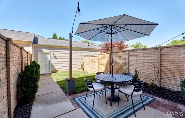 3585 S New Town Avenue, St Charles, MO 63301