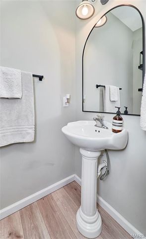 3585 S New Town Avenue, St Charles, MO 63301