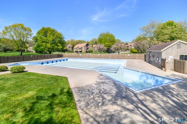543 North Trail A, Stratford, CT 06614