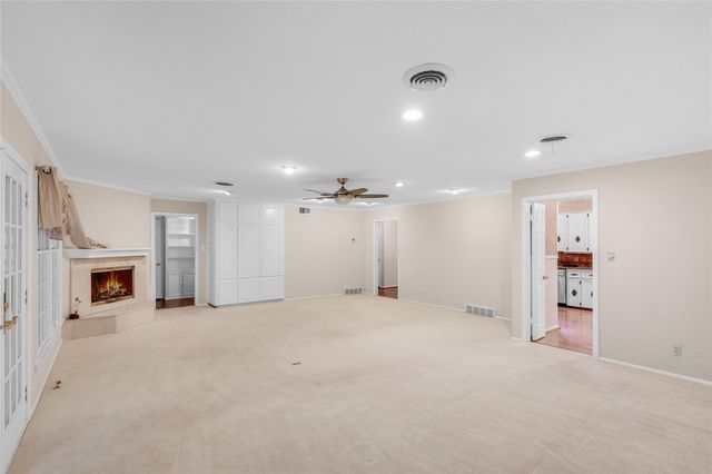 3712 Scranton Drive, Fort Worth, TX 76118