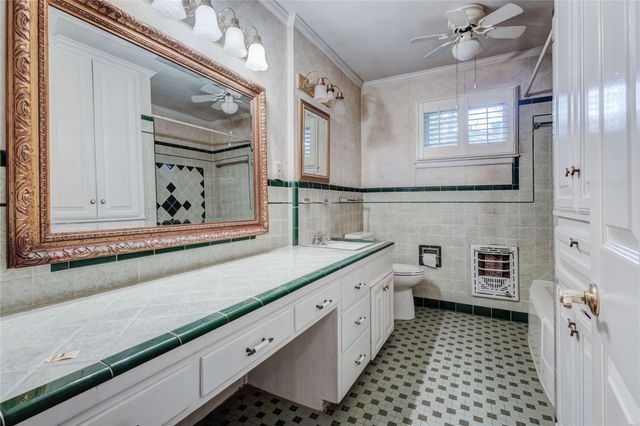 3712 Scranton Drive, Fort Worth, TX 76118