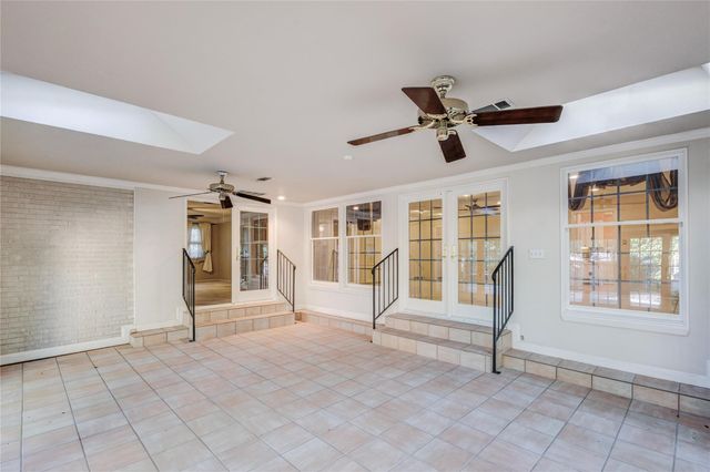 3712 Scranton Drive, Fort Worth, TX 76118