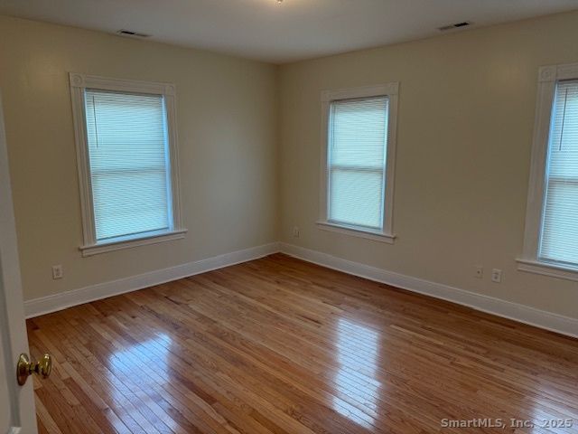 211 Knickerbocker Avenue, Stamford, CT 06907