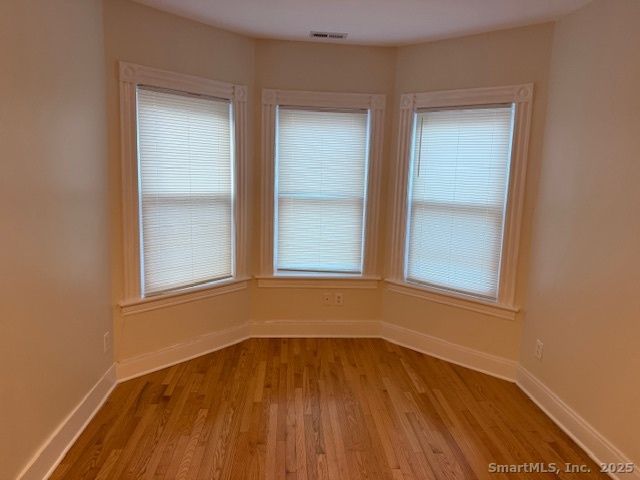 211 Knickerbocker Avenue, Stamford, CT 06907