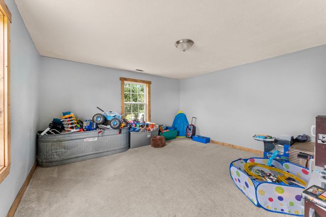 1311 W Clinton Avenue, Seymour, MO 65746