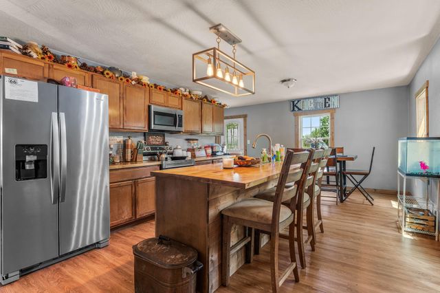 1311 W Clinton Avenue, Seymour, MO 65746