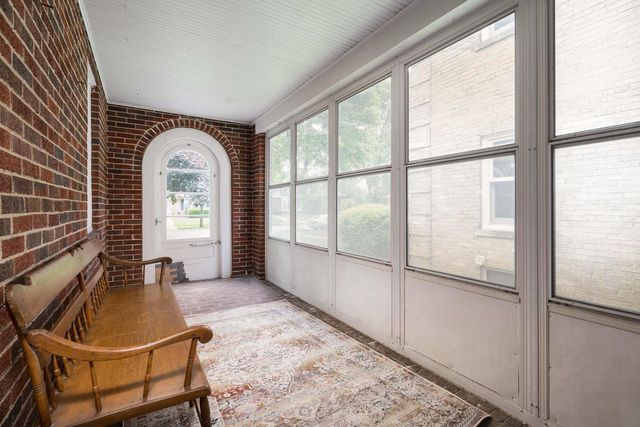 4849 N Newhall STREET, Whitefish Bay, WI 53217