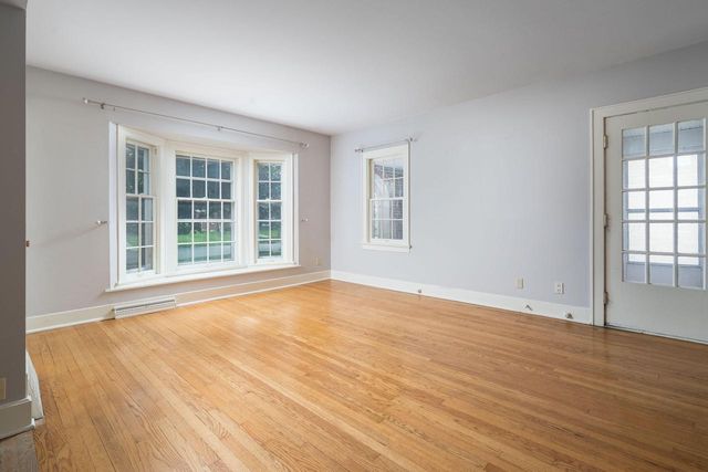 4849 N Newhall STREET, Whitefish Bay, WI 53217