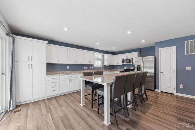 25 Locustwood Court, Pierce Twp, OH 45102