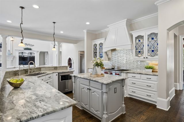 963 Noble Champions Way, Bartonville, TX 76226