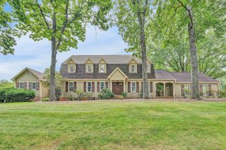 2836 Fairway Forest DR, Salem, VA 24153