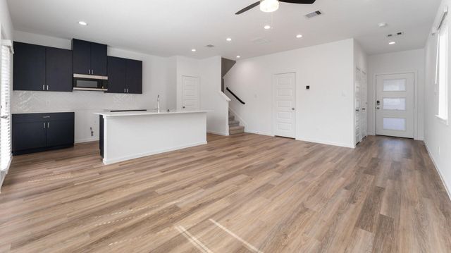 7814 Inwood Grove Lane, Houston, TX 77088