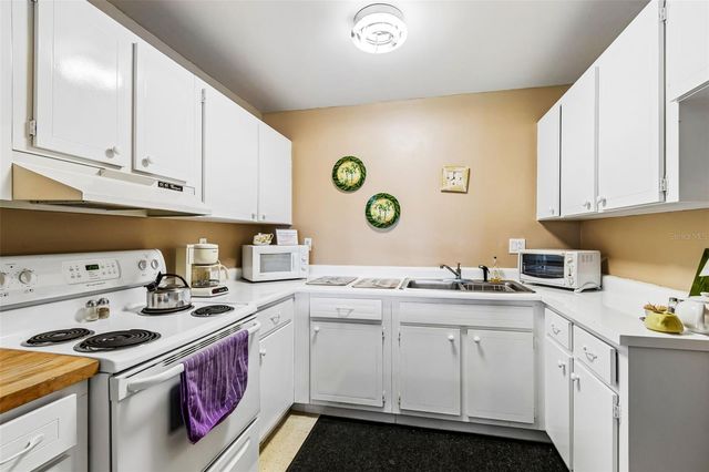 4601 CHANCELLOR STREET NE 146, St Petersburg, FL 33703
