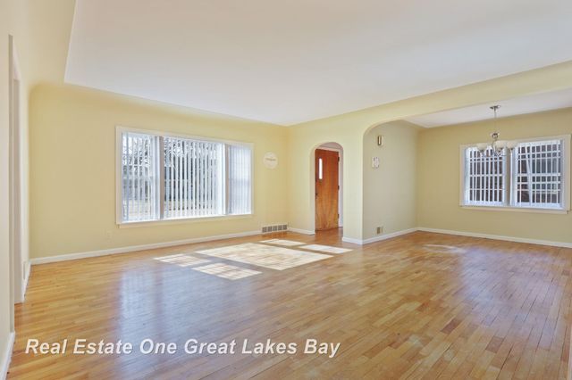 440 Hunter Street, Saginaw, MI 48602