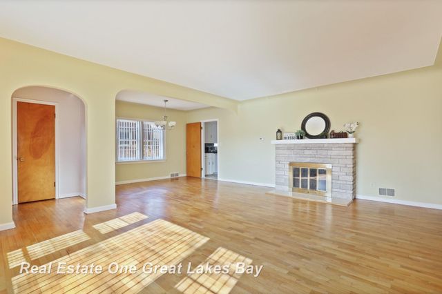 440 Hunter Street, Saginaw, MI 48602