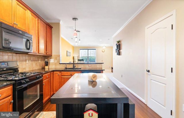 22705 SETTLERS TRAIL TER, Brambleton, VA 20148